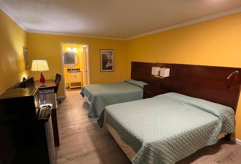 Люкс Deluxe Кровать Кинг, Dragon Inn & Suites