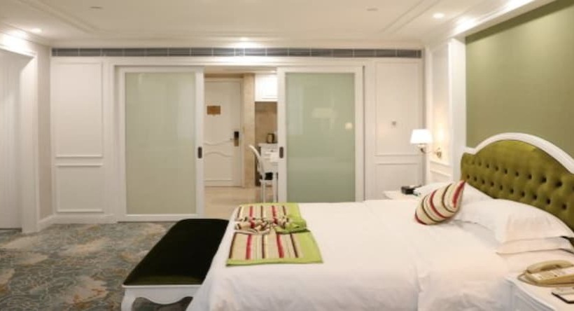デラックススイート, Fuzhou Meilun Hotel