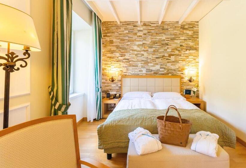 Comfort room with garden view, Kurhaus Cademario