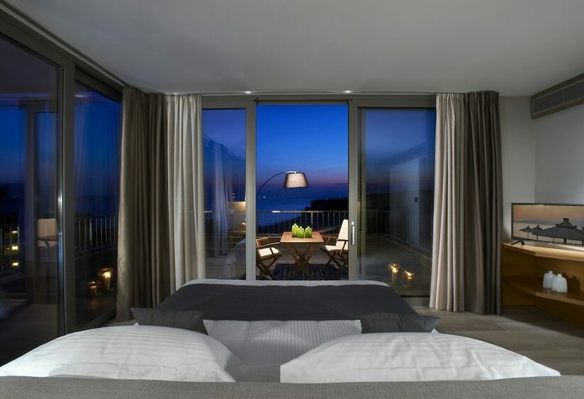 סוויטה דלוקס, Blue Dolphin