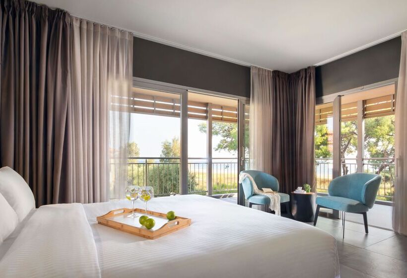 Family Suite, Blue Dolphin