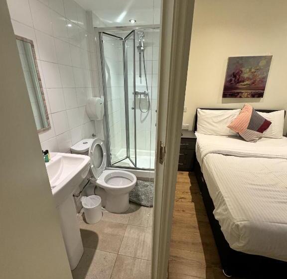 اتاق اکونومی, Gallery Hyde Park Hostel