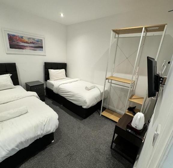 스탠다드 스튜디오, Gallery Hyde Park Hostel