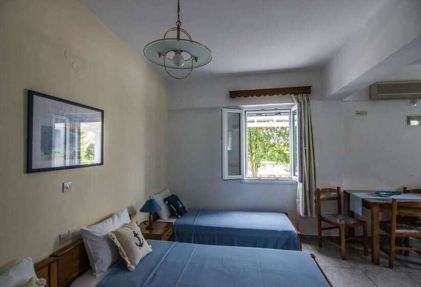 Estudio Estándar Vista Jardín, Villa Anna Maria Studios