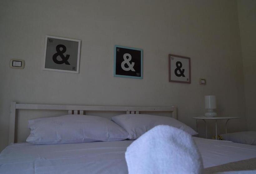 Четырехместный Номер Стандарт с Балконом, B&b La Via Di Casa
