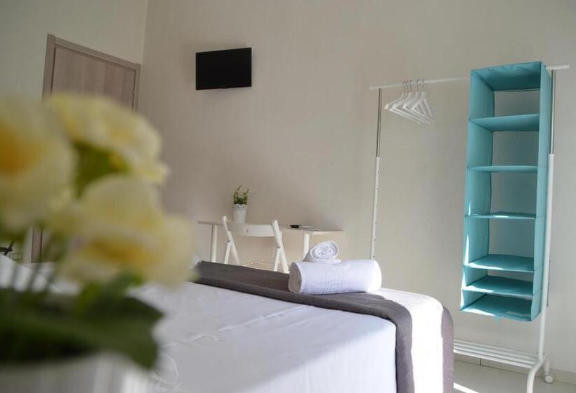 Номер Deluxe с Балконом, B&b La Via Di Casa