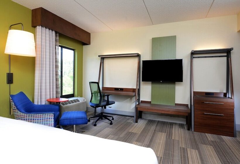 Номер Стандарт, Holiday Inn Express & Suites Raleigh Durham Airport At Rtp, An Ihg