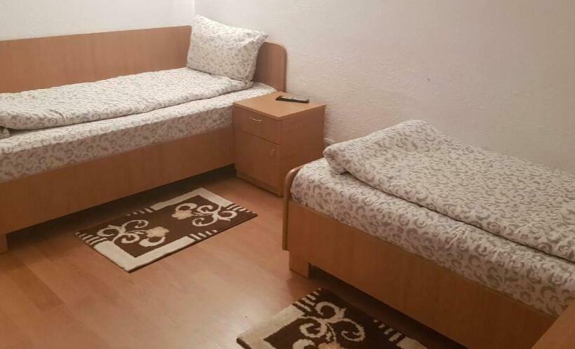 اتاق استاندارد, Motel Dacia