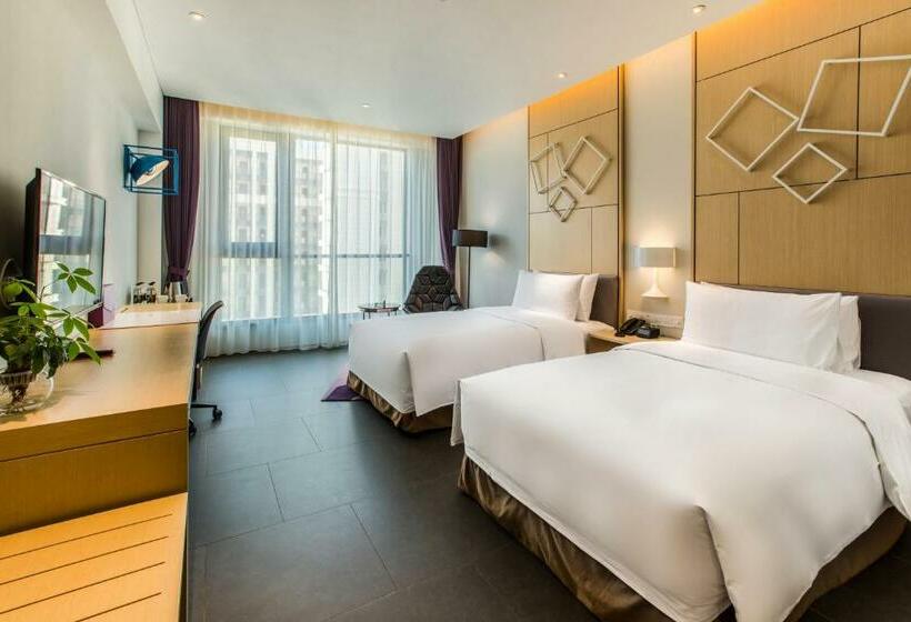 Номер Стандарт, Q Hotel Haikou Meilan