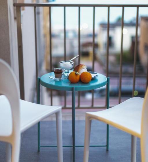 اتاق لوکس با چشم‌انداز دریا, B&b A Due Passi Dal Mare