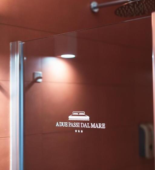 اتاق لوکس با چشم‌انداز دریا, B&b A Due Passi Dal Mare