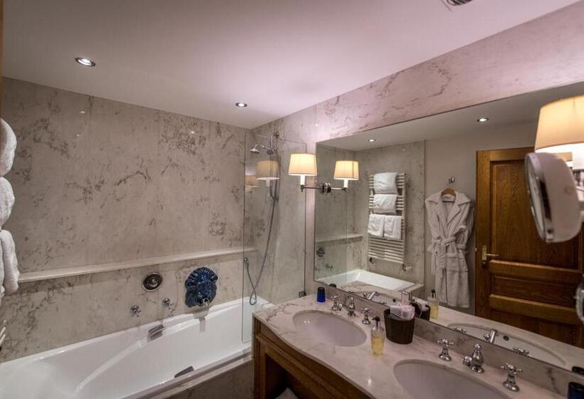 اتاق استاندارد, Auberge Saint Walfrid Hôtel Restaurant & Spa