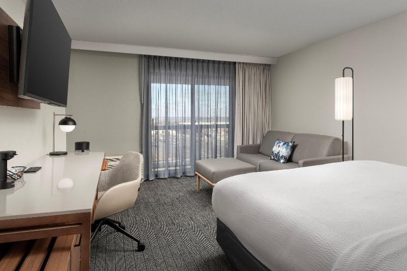 Стандартный Номер Кровать Кинг, Courtyard By Marriott Dayton Beavercreek