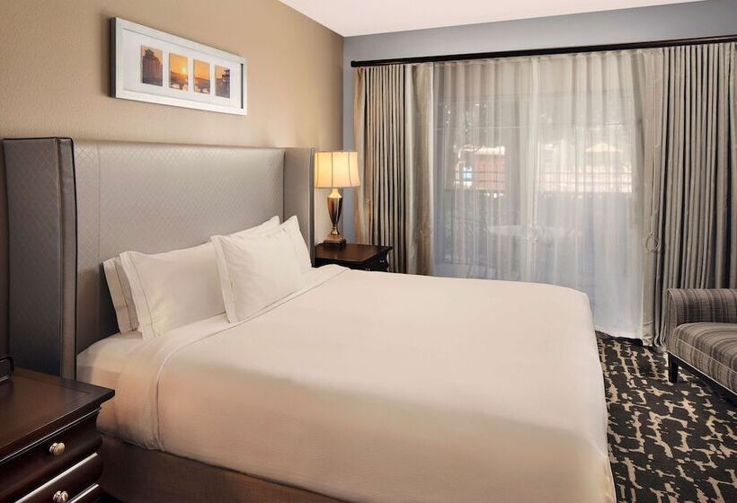 Sviitti 2 Makuuhuonetta, Hilton Grand Vacations Club Tuscany Village Orlando