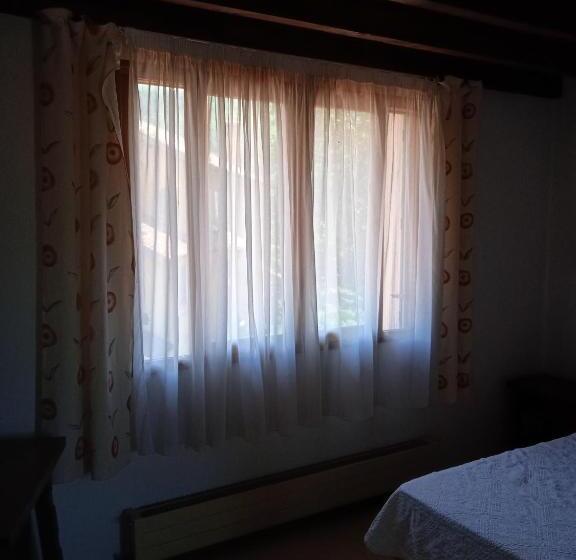 Номер Стандарт, Hôtel Le Mas Fleuri