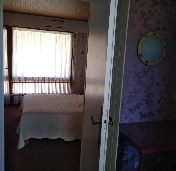 Семейный Номер, Hôtel Le Mas Fleuri