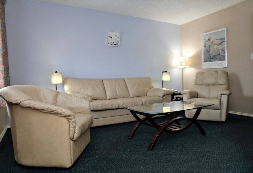 Люкс Повышенной Комфортности, Victoria Palms Inn & Suites