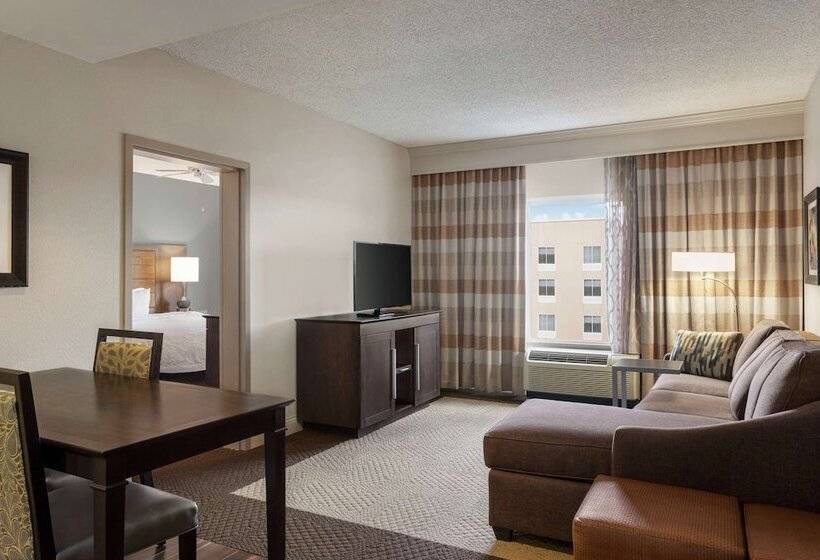 Люкс, Hampton Inn & Suites Montgomery Eastchase