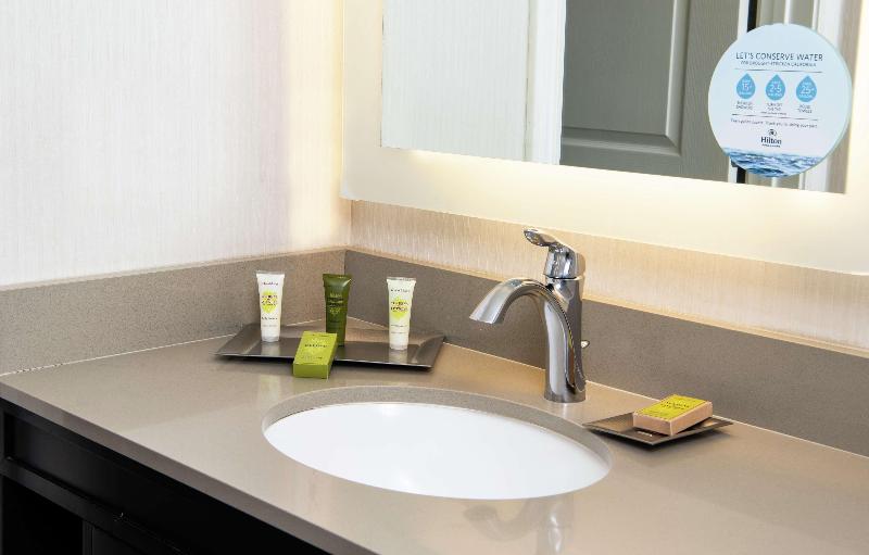 Номер Стандарт, Hampton Inn By Hilton Irvine East   Lake Forest