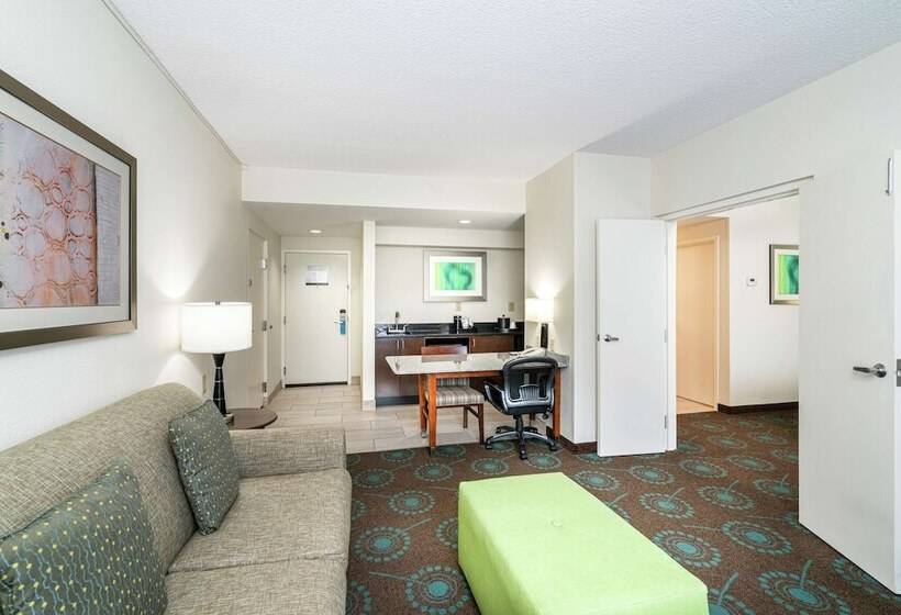 Люкс Кровать Кинг, Hampton Inn & Suites Mooresville/lake Norman