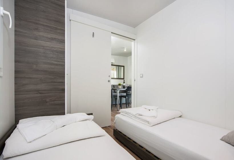 2间卧室的房子, Mediteran Kamp Mobile Homes In Naturist Camping Solaris