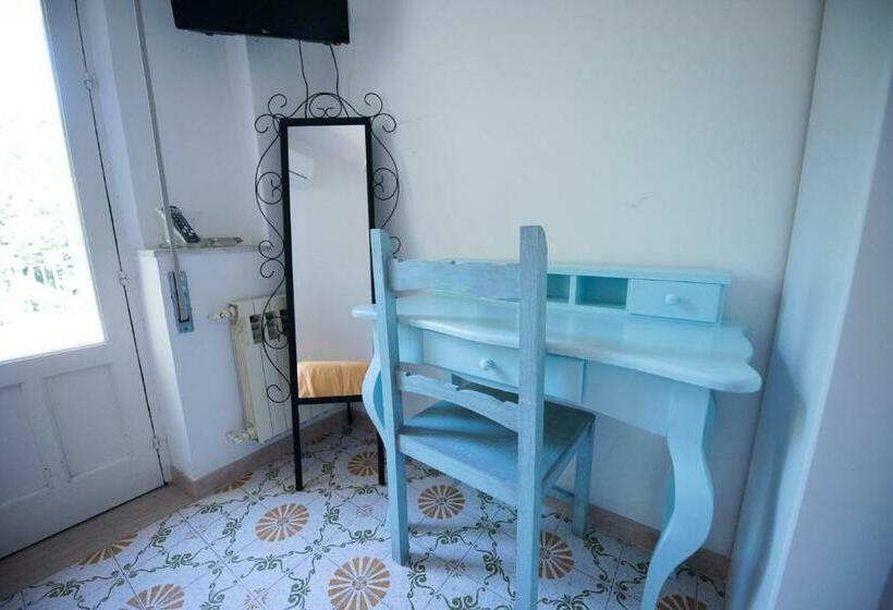 اتاق استاندارد یک نفره, Villa Moschella