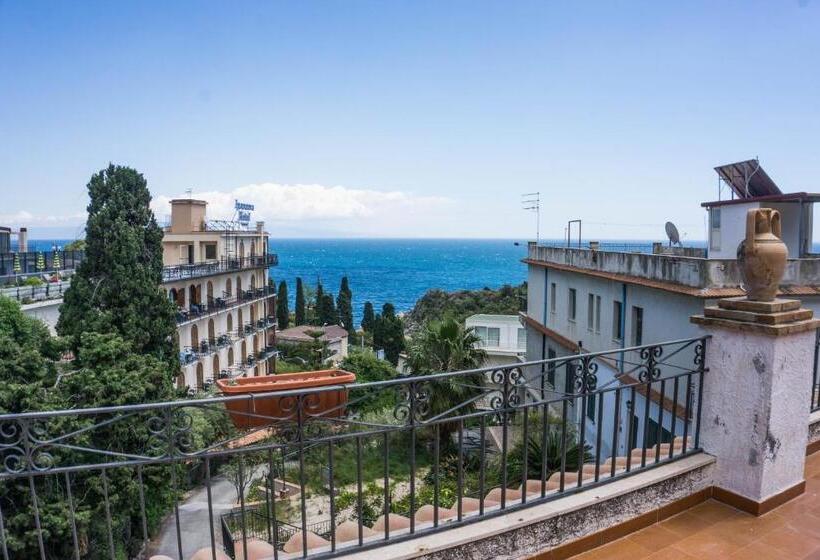 اتاق استاندارد با تراس, Villa Moschella