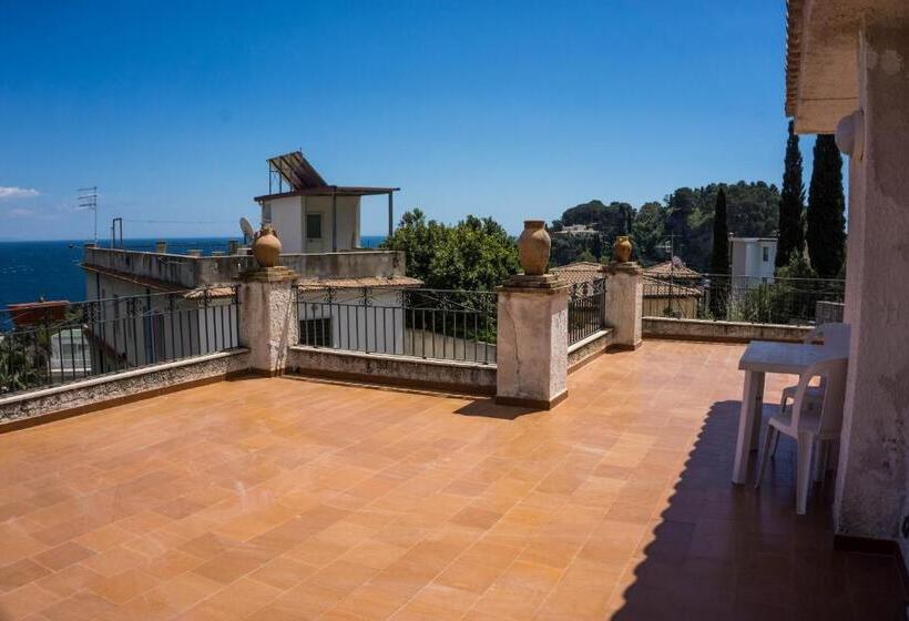 اتاق استاندارد با تراس, Villa Moschella