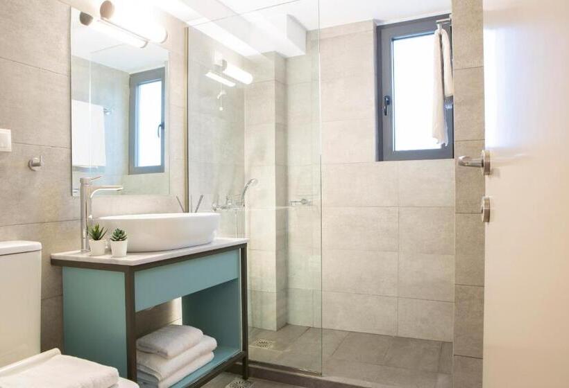 小型豪华套房, Kn Ionian Suites
