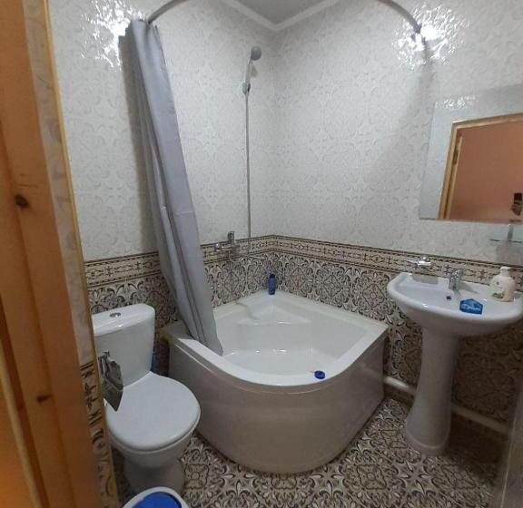 Номер Стандарт Трехместный, Khiva Abdulla Guest House
