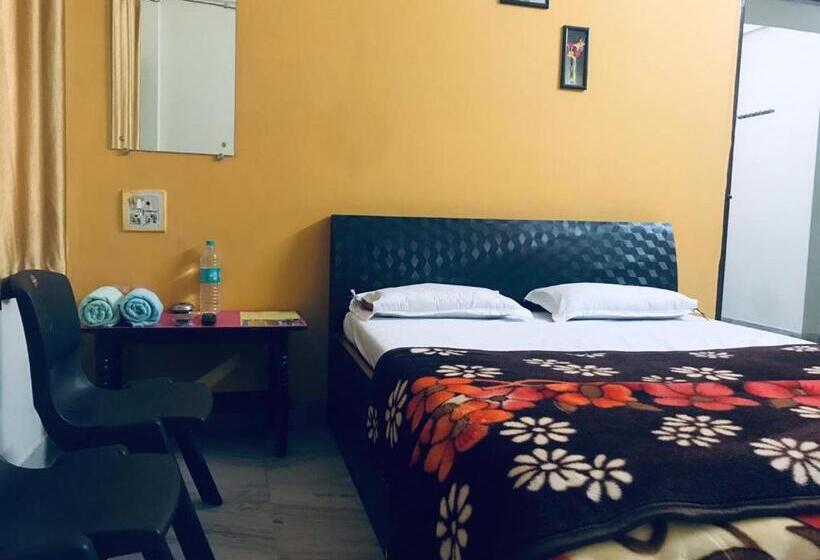 Семейный Номер, Mango Guest House