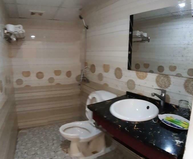 اتاق خانوادگی با چشم‌انداز باغ, Dang Khoa Garden Inn