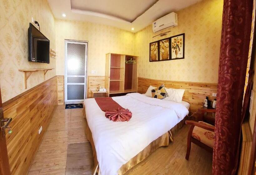 اتاق لوکس با بالکن, Dang Khoa Garden Inn