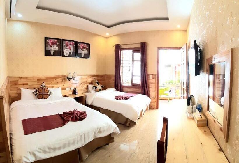 اتاق خانوادگی با چشم‌انداز باغ, Dang Khoa Garden Inn