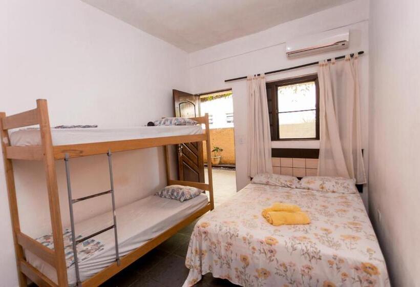 Economy Quadruple Room, Pousada Mar Virado