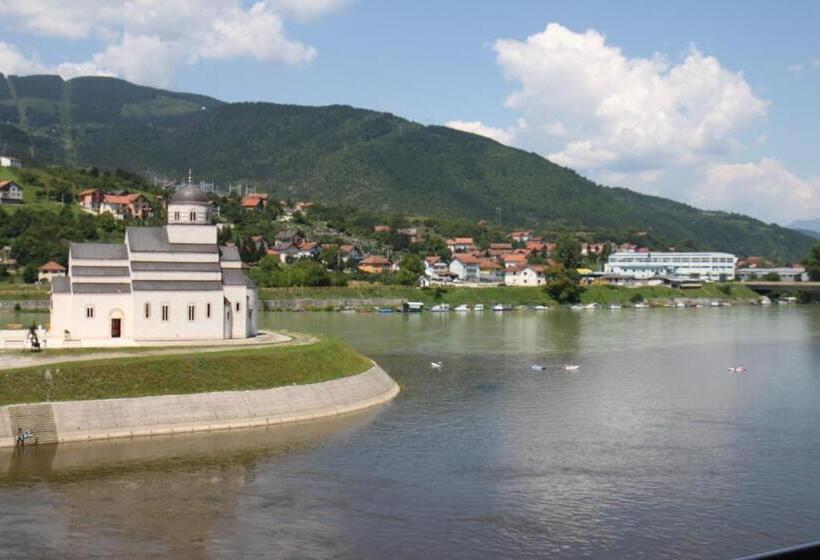 اتاق استاندارد یک نفره, Guesthouse Ušće
