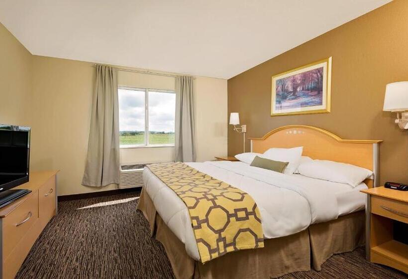 Люкс Deluxe Кровать Кинг, Baymont By Wyndham Lawrenceburg