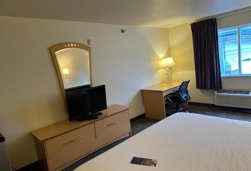 Люкс Deluxe Кровать Кинг, Baymont By Wyndham Lawrenceburg