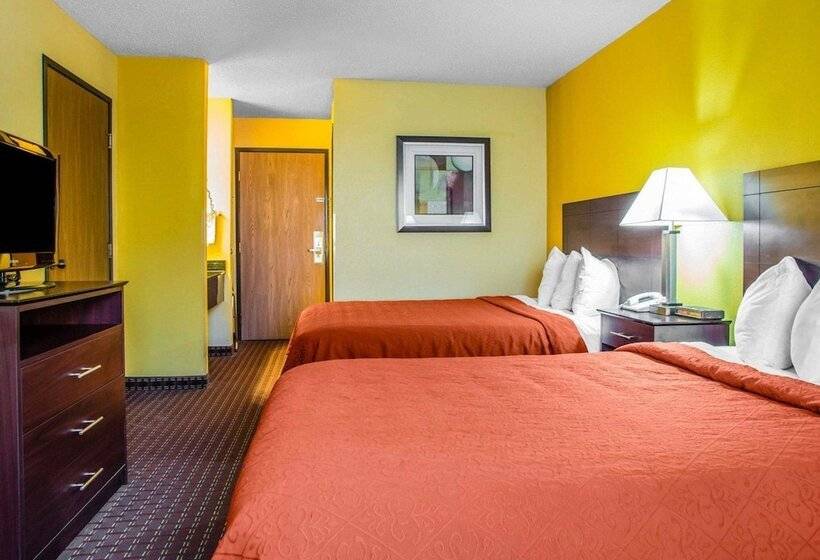 Номер Стандарт 2 Двуспальные Кровати, Quality Inn Central Wisconsin Airport