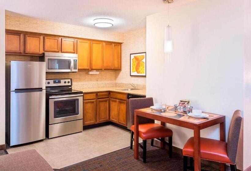 스탠다드 스튜디오, Residence Inn Huntsville