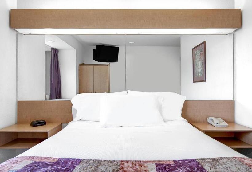 Номер Стандарт Адаптированный для Инвалидов, Microtel Inn & Suites By Wyndham Mankato