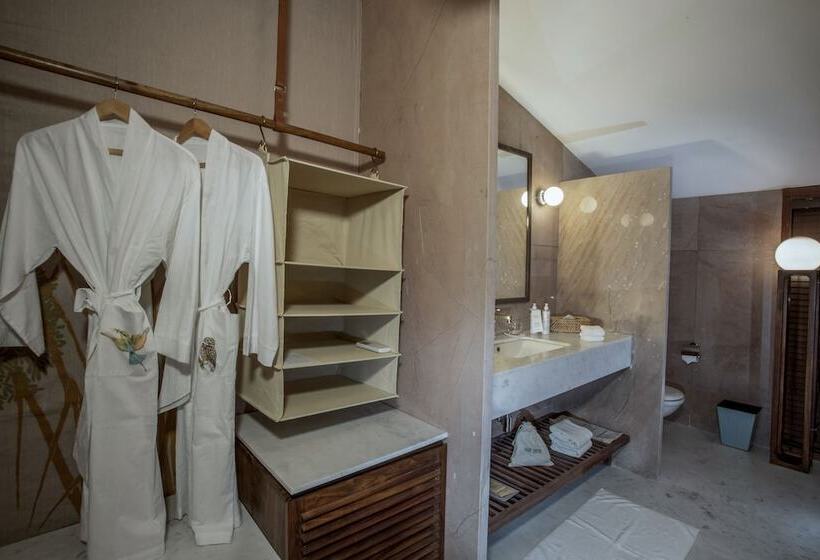 Deluxe Tent, Raas Chhatrasagar, Nimaj, District Pali