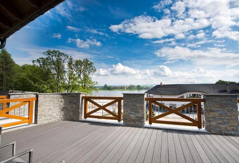 Family flat with terrace, Molo Resort