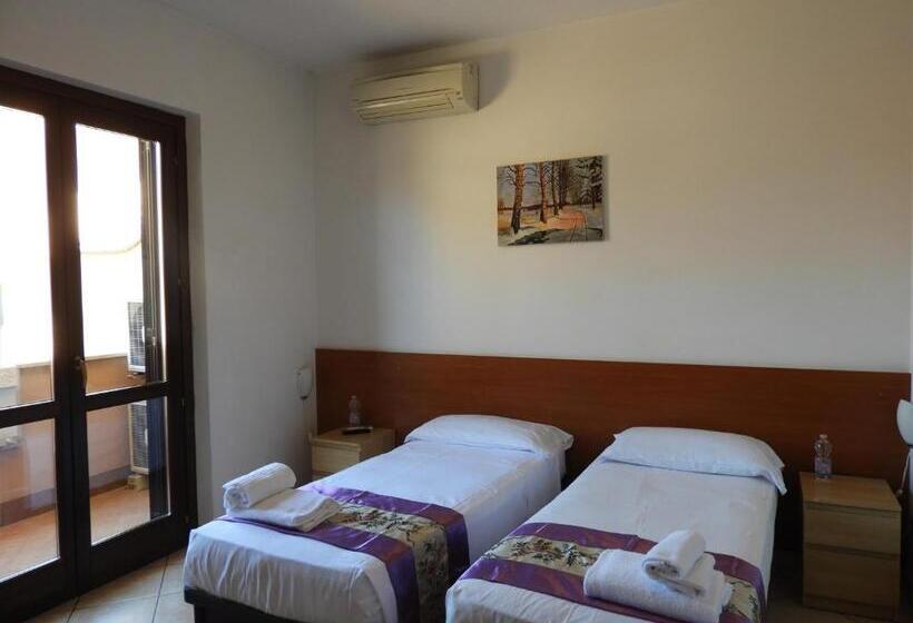 Номер Стандарт, B&b Isola