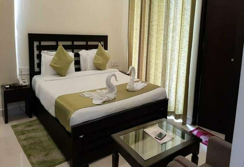 Номер Executive, Aaravam Ganga Boutique Hotel Rishikesh