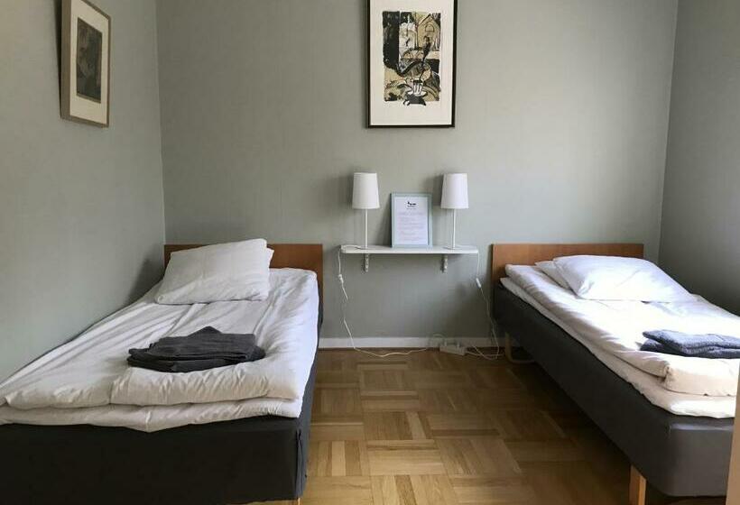 共用浴室的经济型房间, Hellidens Slott