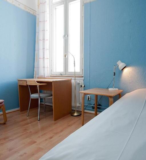 标准单人间共用浴室, Hellidens Slott