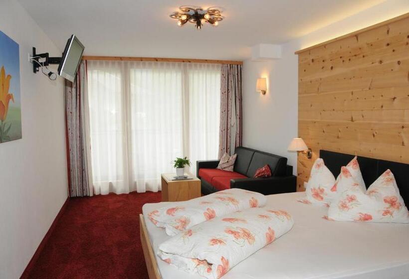 Семейный Номер, Restaurant Rosmarie