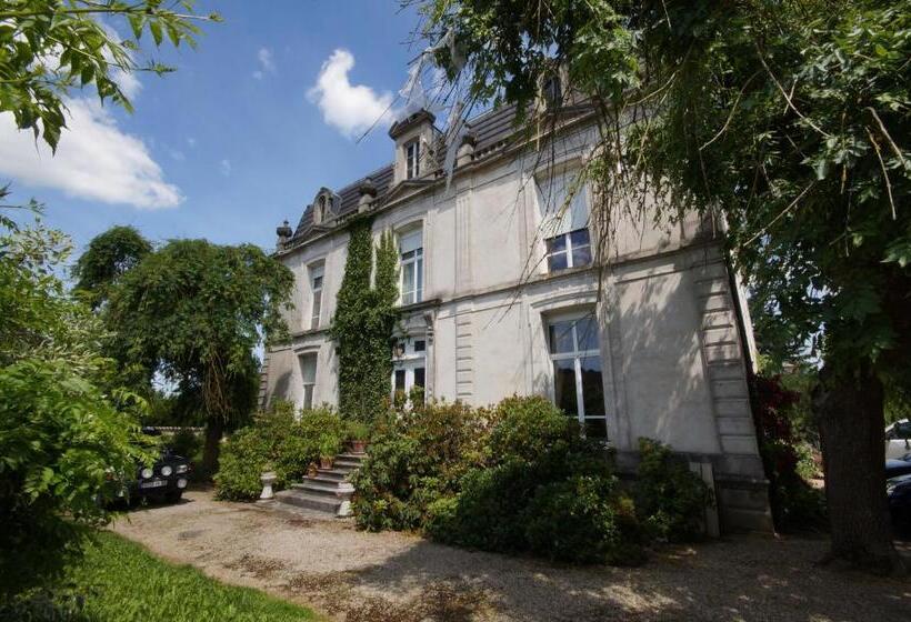 Номер Стандарт, Le Clos Domremy