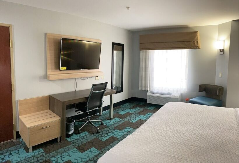 Номер Стандарт 2 Двуспальные Кровати, Clarion Pointe Wake Forest   Raleigh North